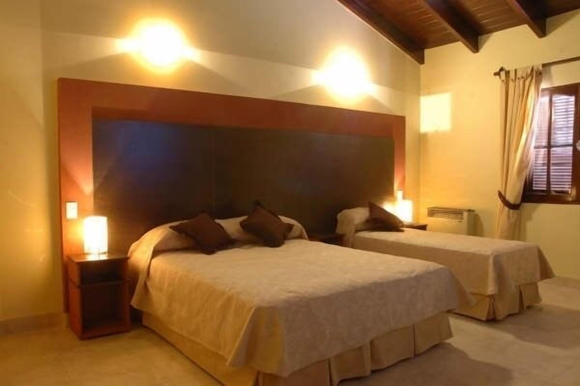 Hotel Aybal Сальта Екстер'єр фото