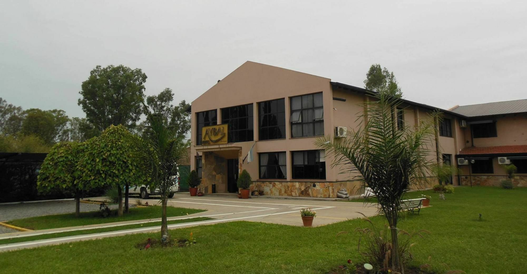 Hotel Aybal Сальта Екстер'єр фото